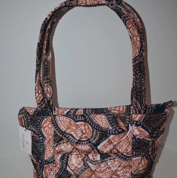 Vera Bradley tote. SOLD - Picture 2 of 8